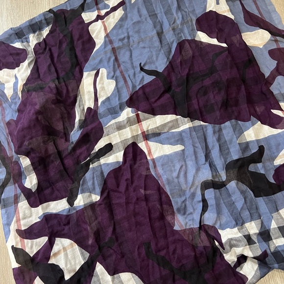Burberry Camouflage Scarf - Picture 6 of 6